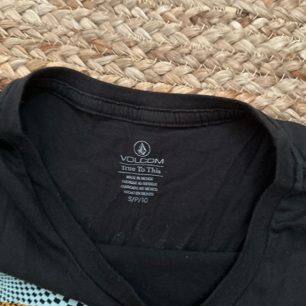 VOLCOM TEE - Picture 3 of 7
